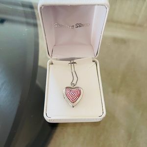 Women’s sterling silver necklace